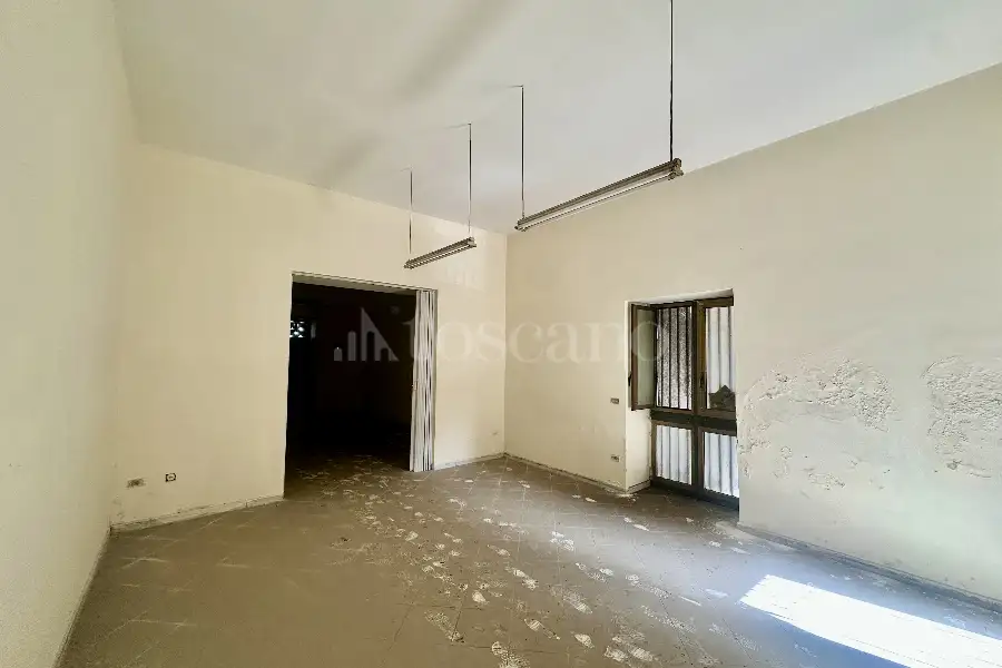 Negozio in vendita di 120 mq a €159.000 (rif. 4/2026)