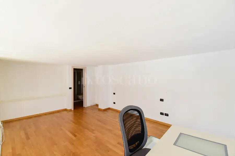 Loft in vendita di 130 mq a €250.000 (rif. 64/2025)