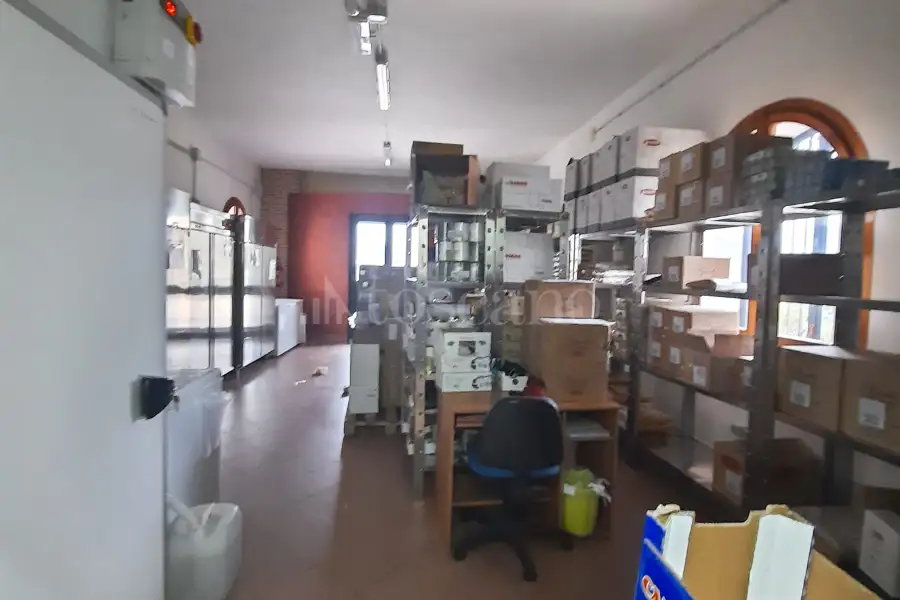Villa Plurifamiliare in vendita di 800 mq a €795.000 (rif. 6/2025)