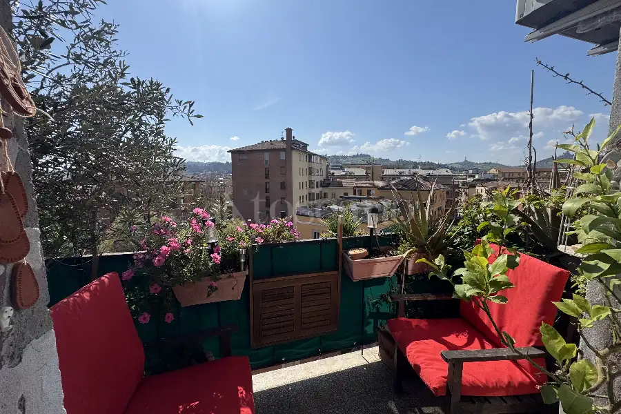 Casa in vendita di 232 mq a €1.100.000 (rif. 5/2026)