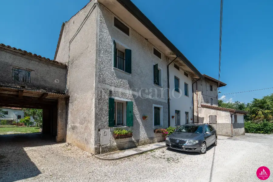 Villino a Schiera in vendita di 131 mq a €130.000 (rif. 144/2025)