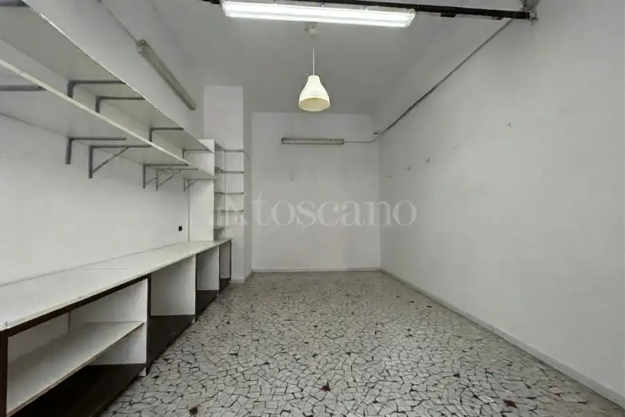 Negozio in vendita di 30 mq a €65.000 (rif. 58/2026)