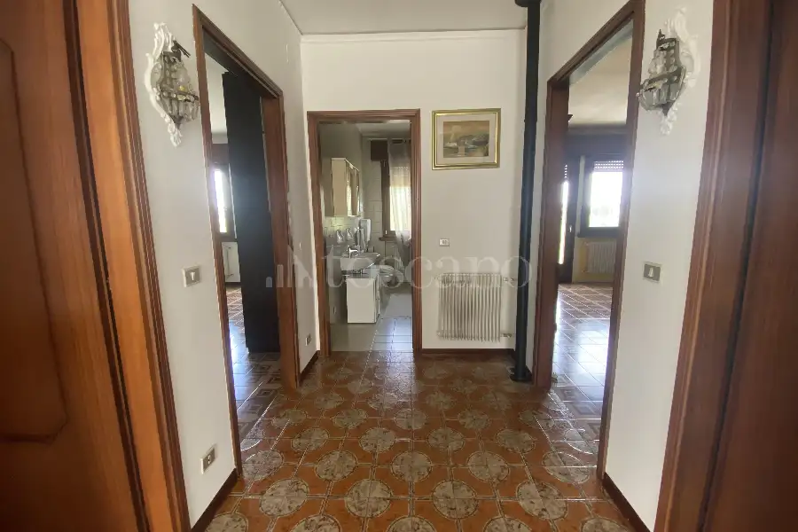 Casa Indipendente in vendita di 214 mq a €246.000 (rif. 16/2026)