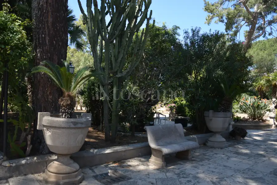 Villa in vendita di 603 mq a €1.770.000 (rif. 21/2023)