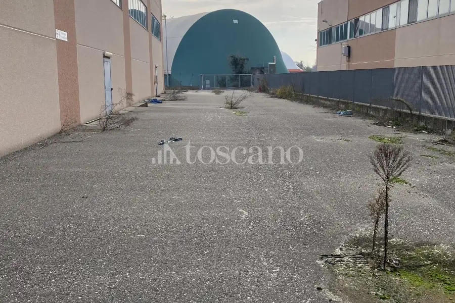 Capannone in vendita di 1200 mq a €340,000 (rif. BL6174VE-2)