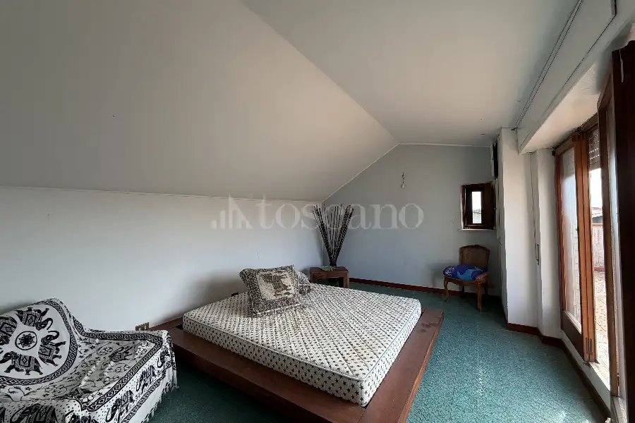 Casa Indipendente in vendita di 230 mq a €255.000 (rif. 23/2026)