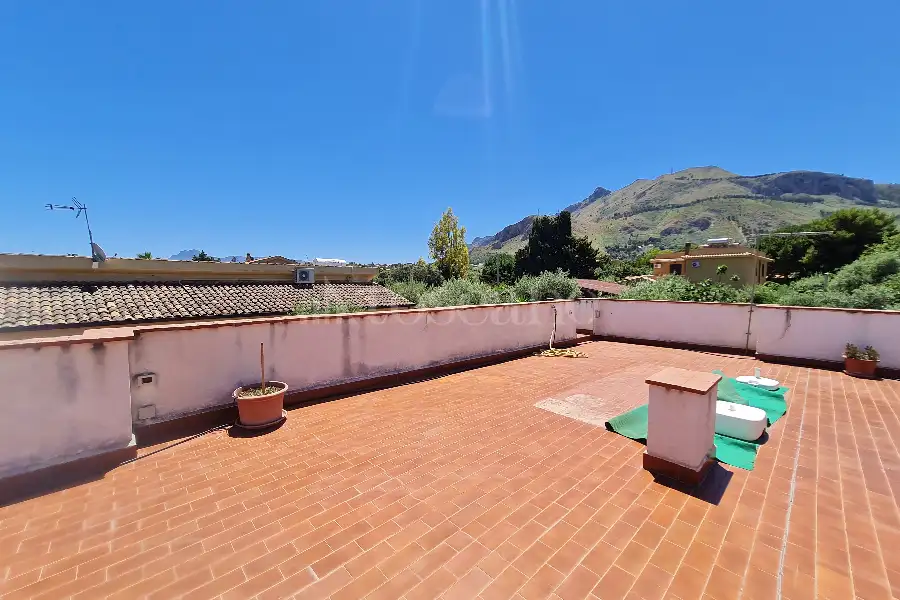 Villa in vendita di 245 mq a €339.000 (rif. 49/2026)