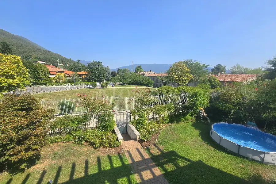 Villa in vendita di 250 mq a €710.000 (rif. 54/2026)