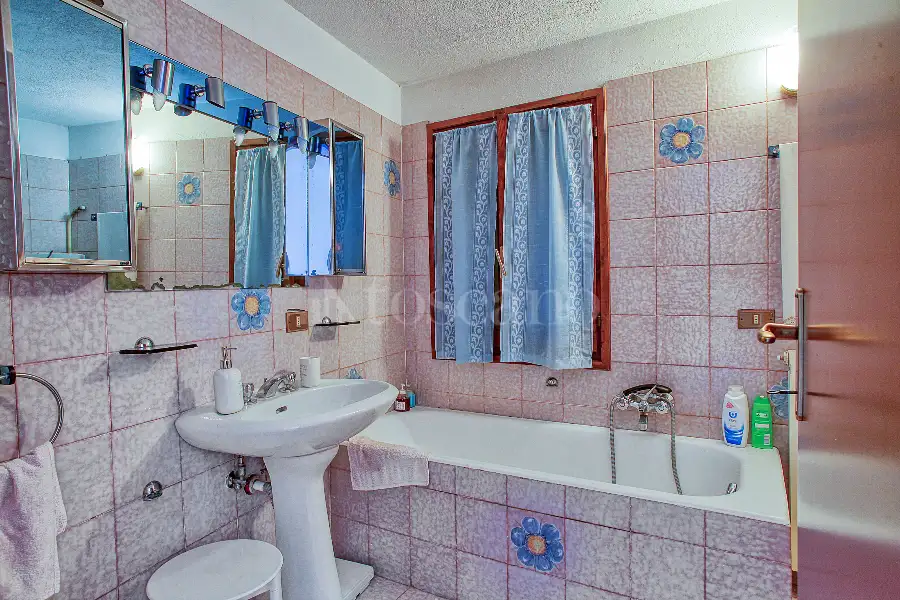 Casa Indipendente in vendita di 500 mq a €360.000 (rif. 21/2026)