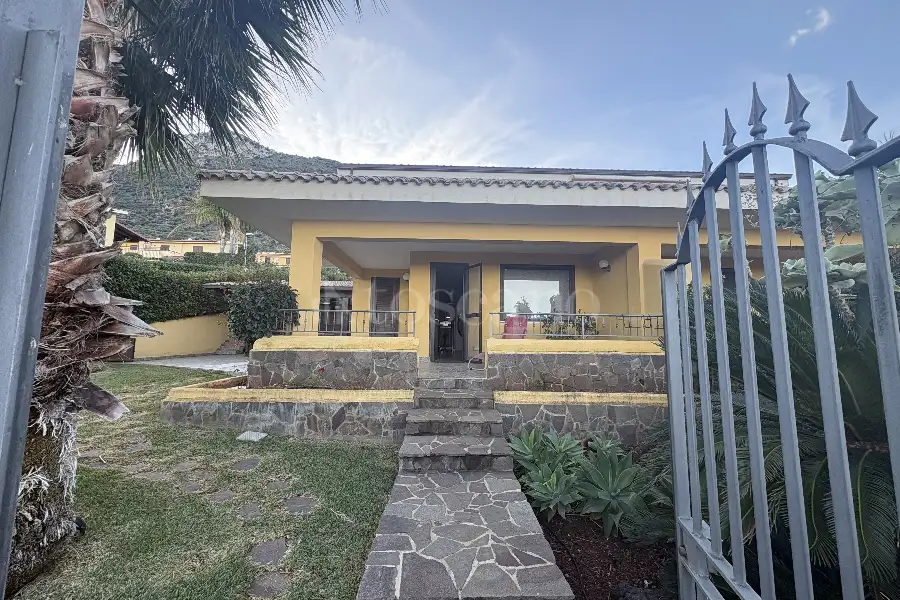 Villa in vendita di 103 mq a €215.000 (rif. 2/2026)