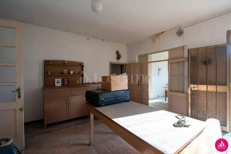 Rustico in vendita di 265 mq a €80.000 (rif. 160/2026)