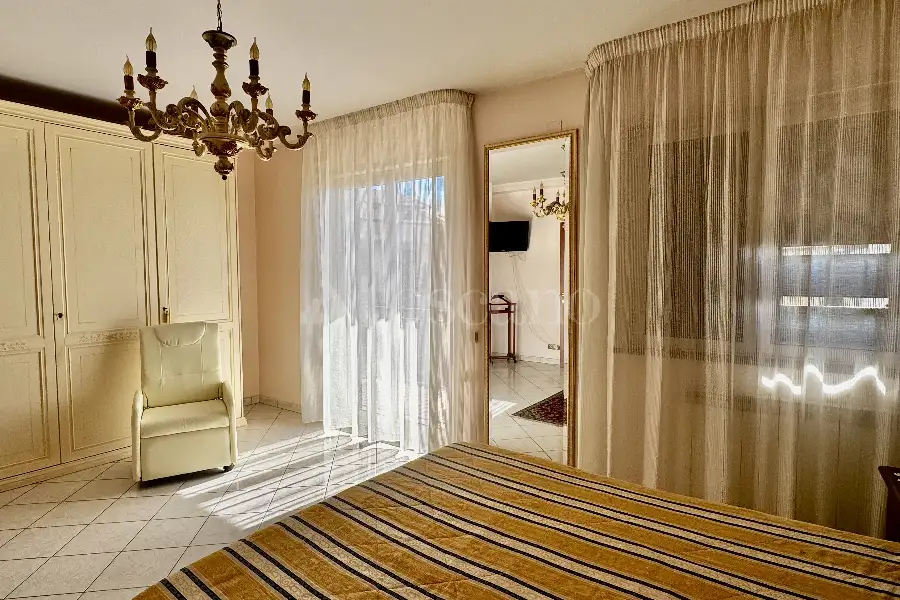 Villa Bifamiliare in vendita di 160 mq a €598.000 (rif. 156/2026)