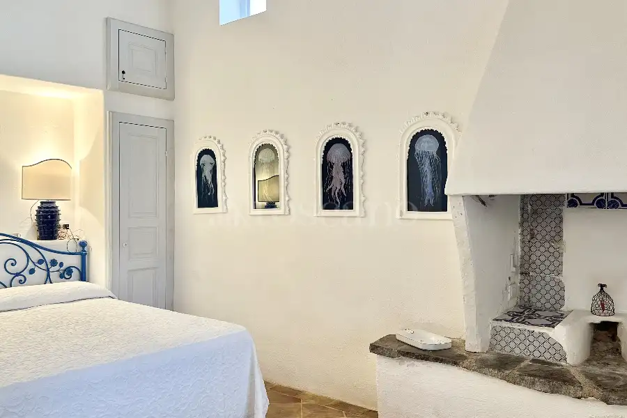 Villa in vendita di 1.000 mq a €1.990.000 (rif. 41/2025)