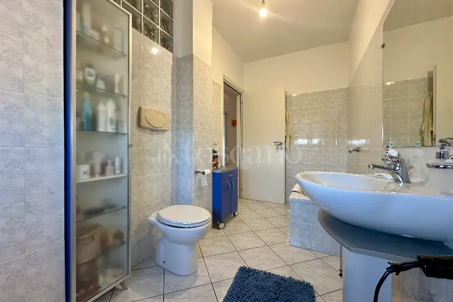 Attico in vendita di 180 mq a €389.000 (rif. 76/2026)