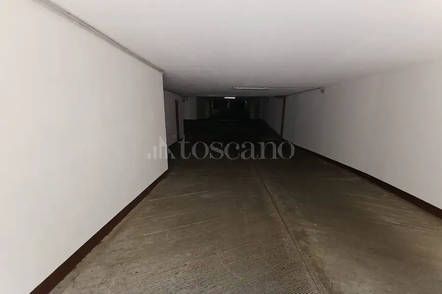 Box in vendita di 16 mq a €130.000 (rif. 28/2026)