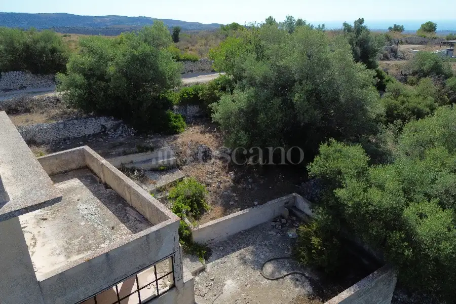 Villa in vendita di 10.000 mq a €230.000 (rif. 99/2025)