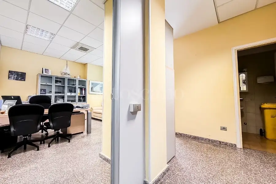 Negozio in vendita di 200 mq a €305.000 (rif. 25/2026)