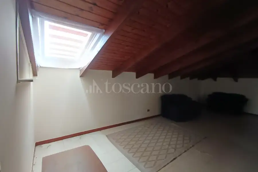 Villa in vendita di 365 mq a €490.000 (rif. 112/2025)