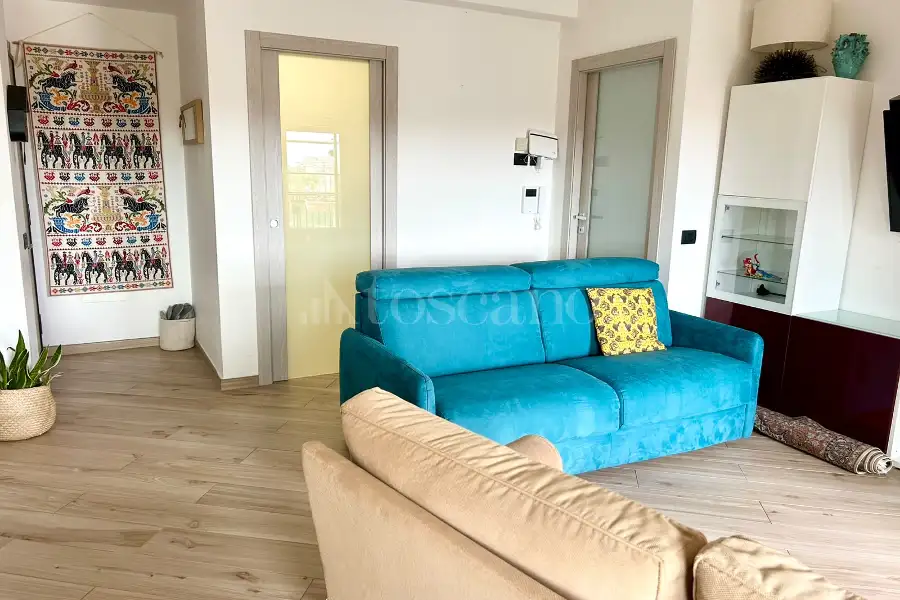 Attico in affitto di 109 mq a €1.800 (rif. 34/2026)