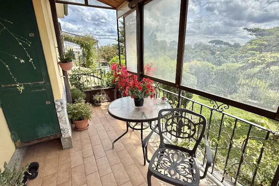 Villa in vendita di 165 mq a €899.000 (rif. 12/2026)