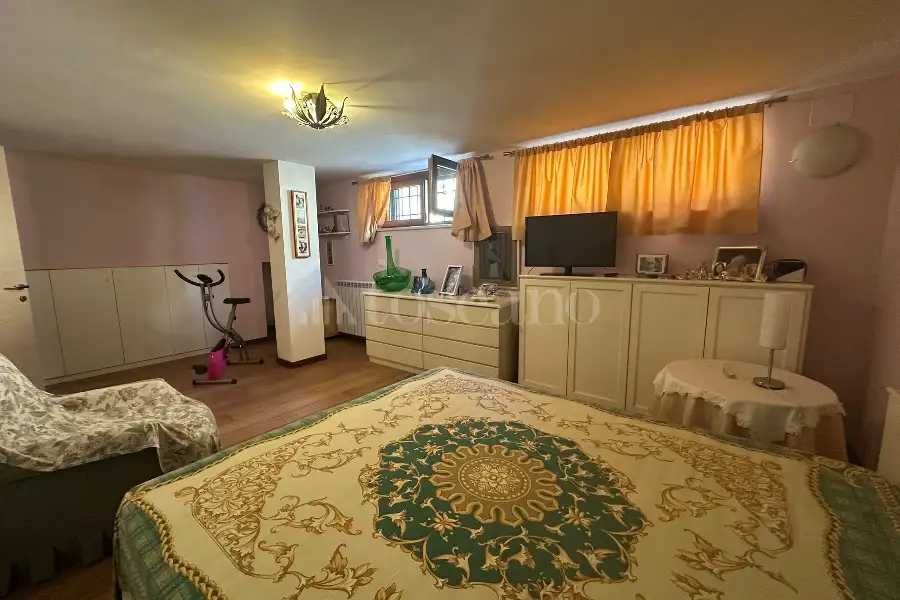 Villa Plurifamiliare in vendita di 140 mq a €305.000 (rif. 53/2026)