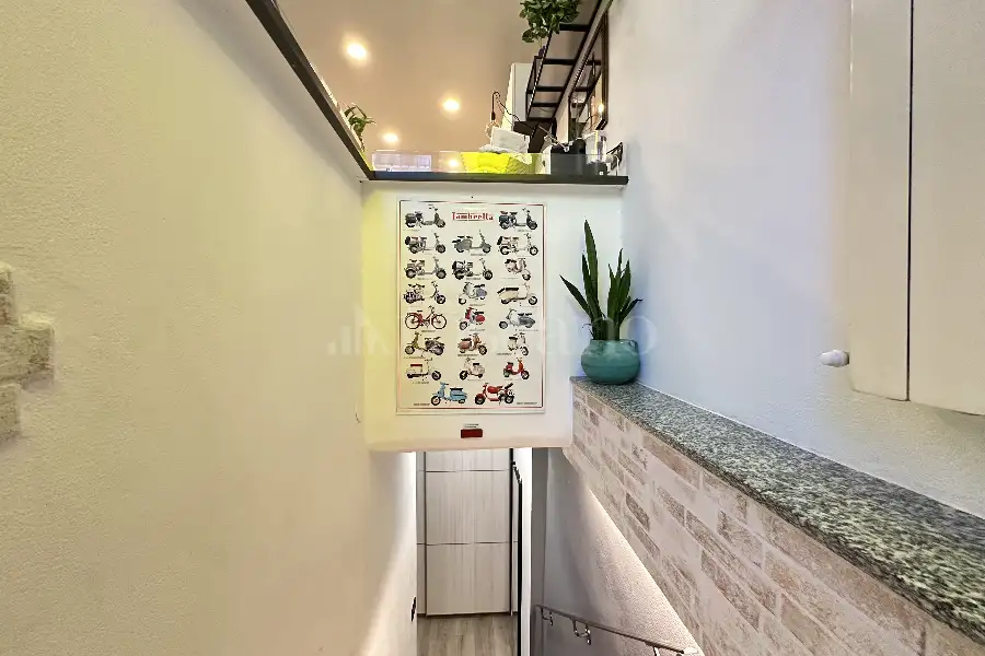 Loft in affitto di 90 mq a €1.100 (rif. 9/2026)