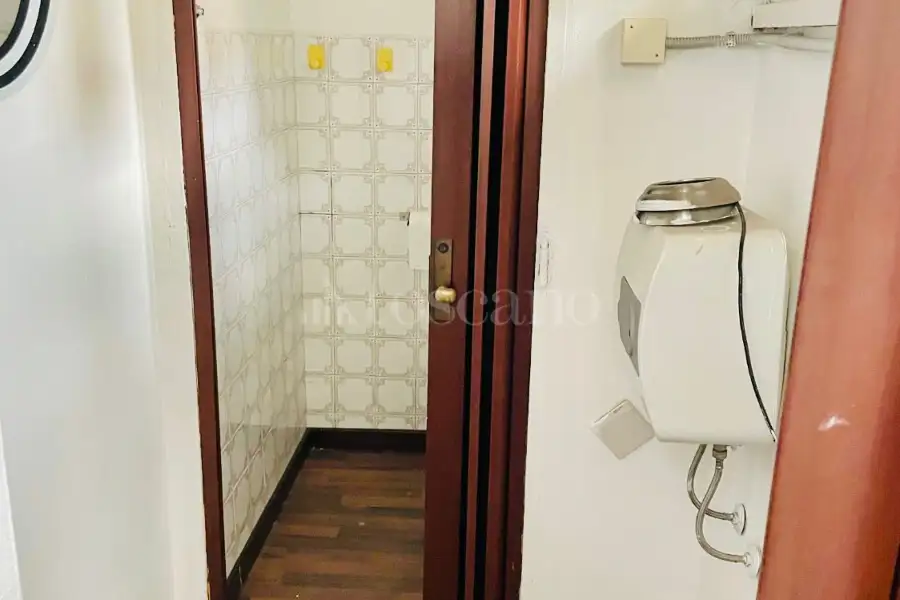 Negozio in affitto di 49 mq a €780 (rif. 13/2026)