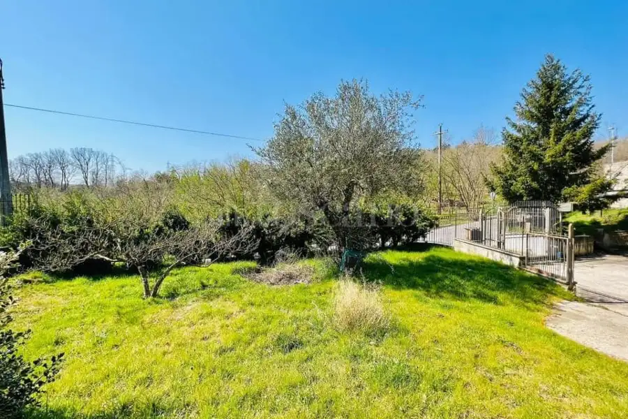 Villa in vendita di 280 mq a €275.000 (rif. 115/2026)