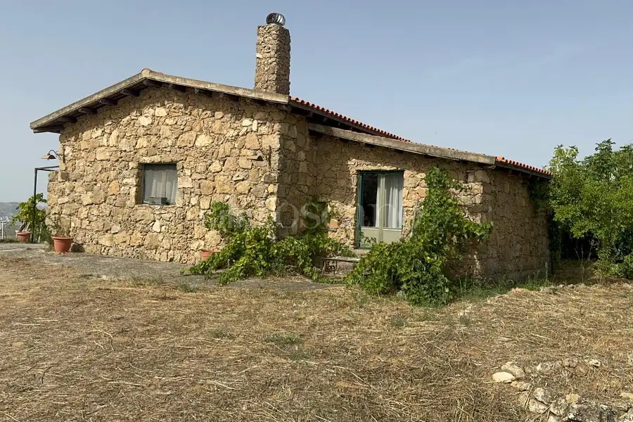 Casa Indipendente in vendita di 98 mq a €79.000 (rif. 175/2026)