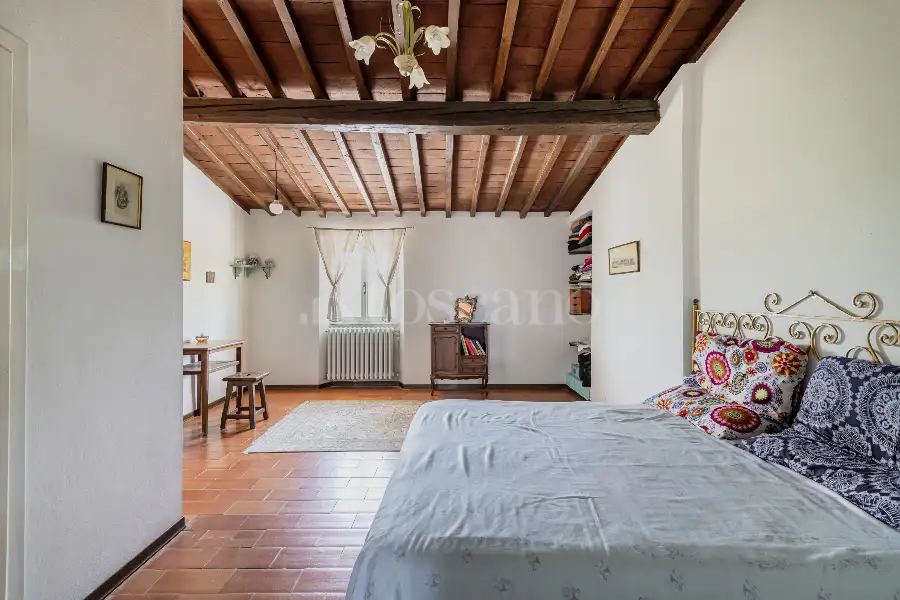 Casa in vendita di 430 mq a €1.250.000 (rif. 25/2025)