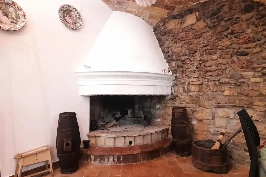 Palazzo in vendita di 200 mq a €165.000 (rif. 5/2026)