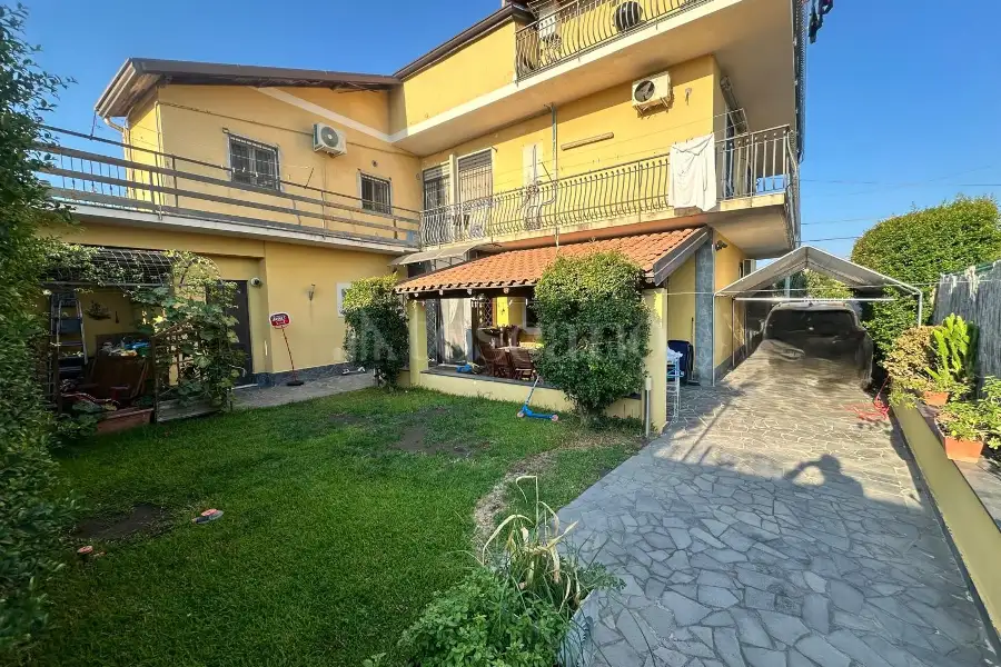 Villa Bifamiliare in vendita di 100 mq a €238.000 (rif. 149/2025)