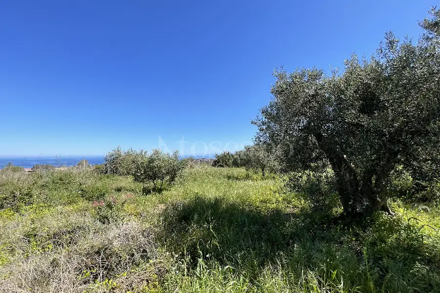 Rustico in vendita di 178 mq a €70.000 (rif. 14/2026)