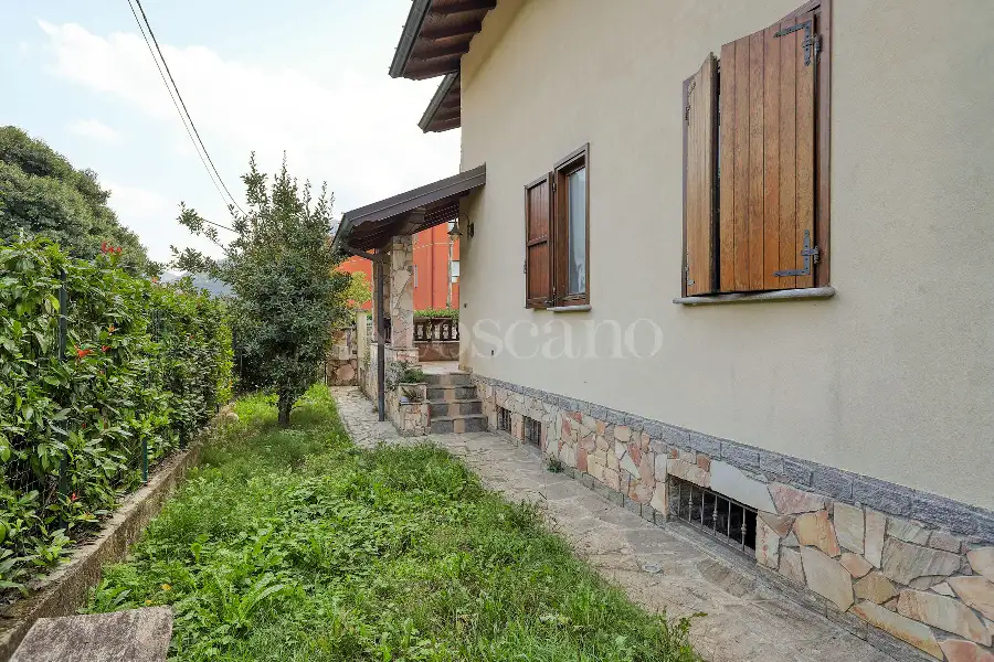 Villa in vendita di 240 mq a €360.000 (rif. 203/2026)