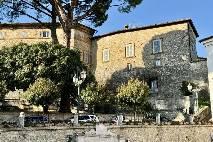 Albergo in vendita di 250 mq a €449.000 (rif. 40/2024)
