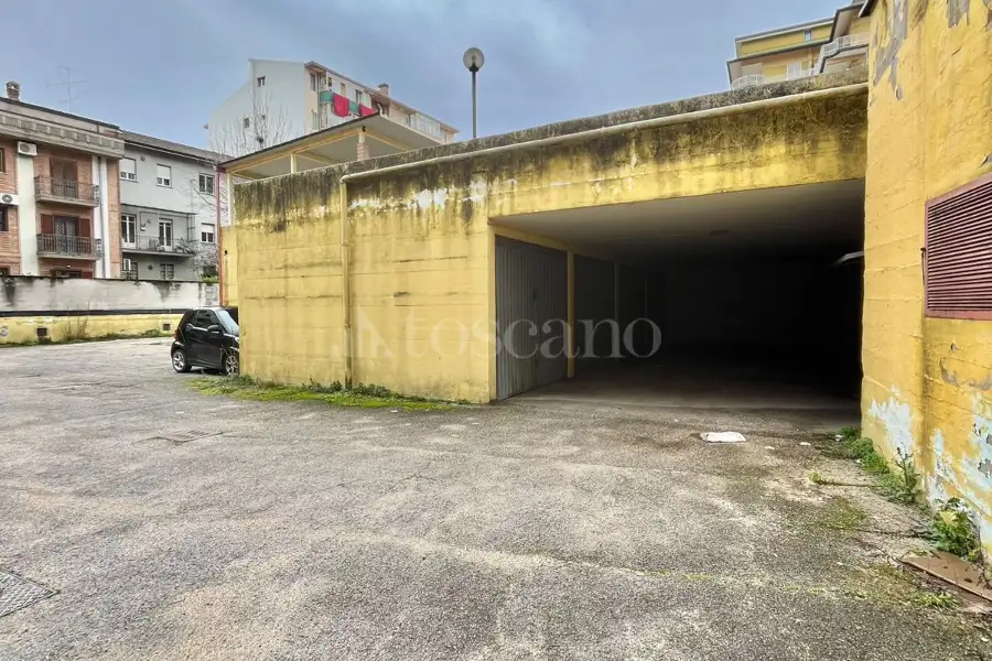 Box in vendita di 18 mq a €20.000 (rif. 73/2026)