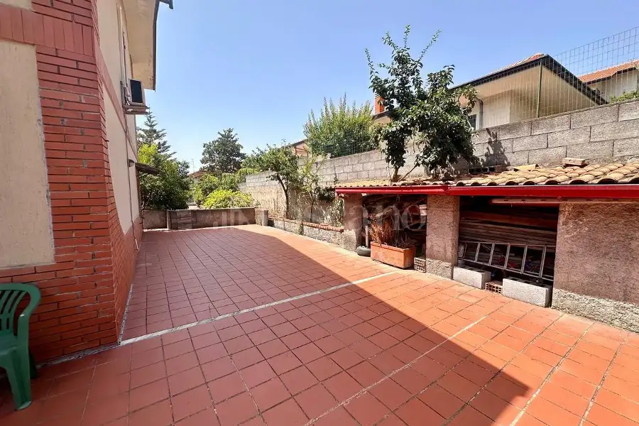 Villa in vendita di 415 mq a €345.000 (rif. 128/2026)