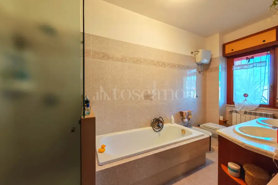 Villino a Schiera in vendita di 210 mq a €329.000 (rif. 48/2026)