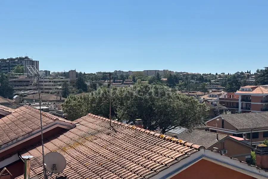 Villa Plurifamiliare in vendita di 300 mq a €649.000 (rif. 18/2026)