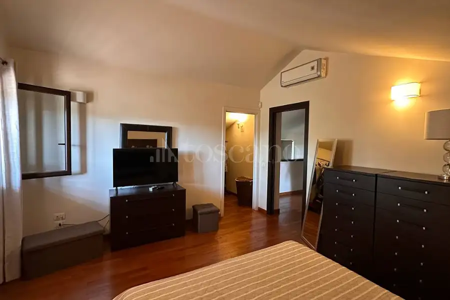 Casa Indipendente in vendita di 204 mq a €498.000 (rif. 173/2026)