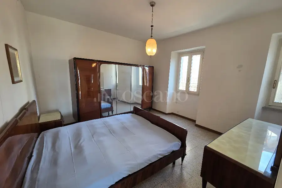 Casa Indipendente in vendita di 220 mq a €120.000 (rif. 5/2026)