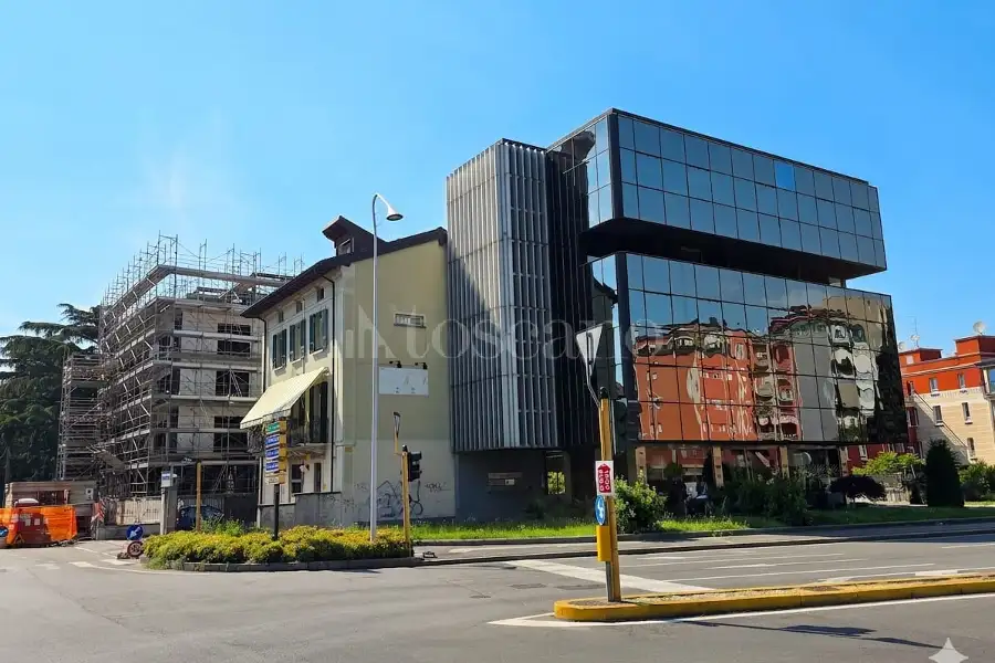 Ufficio in vendita di 100 mq a €215.000 (rif. 23/2026)