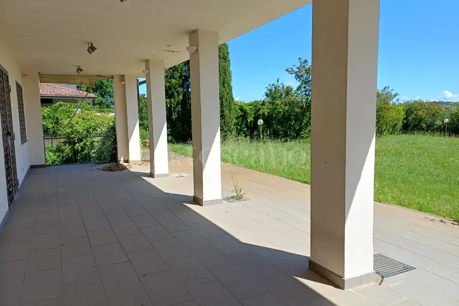 Villa in vendita di 370 mq a €495.000 (rif. 9/2026)