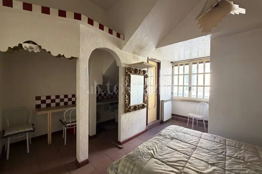 Palazzo in affitto di 500 mq a €5.800 (rif. 216/2025)