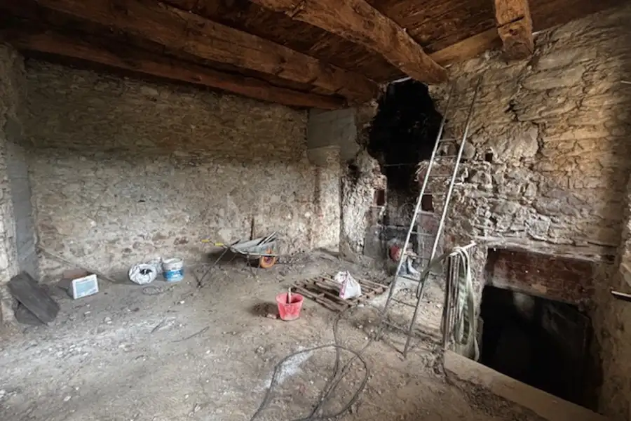 Casa Indipendente in vendita di 300 mq a €280.000 (rif. 14/2026)