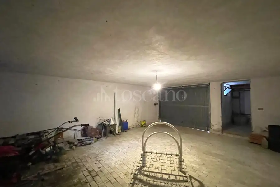 Villa in vendita di 305 mq a €650.000 (rif. 12/2025)