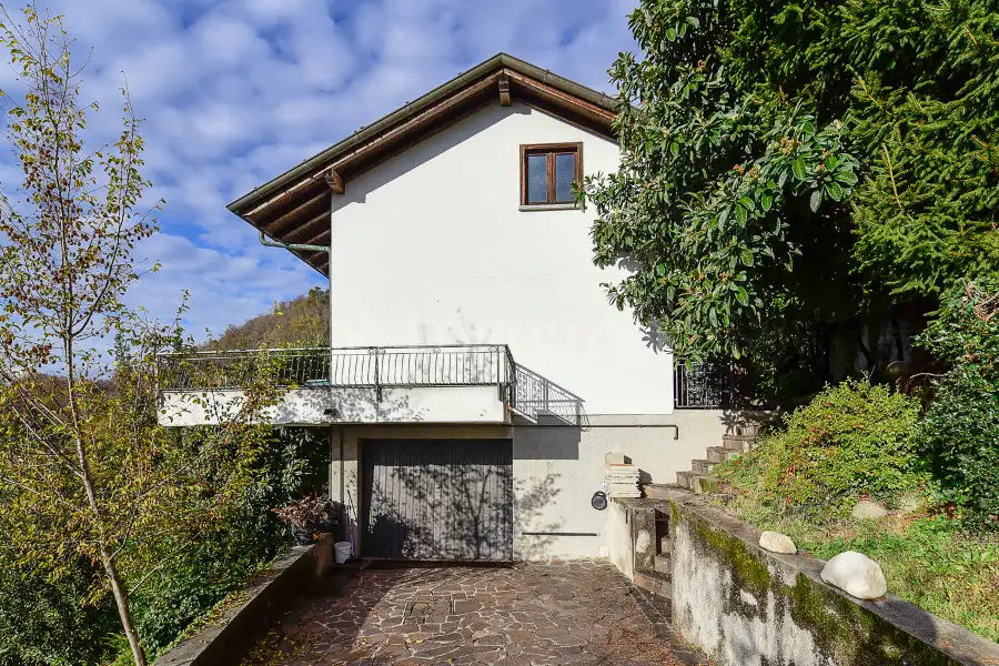 Casa Indipendente in vendita di 350 mq a €510.000 (rif. 50/2025)