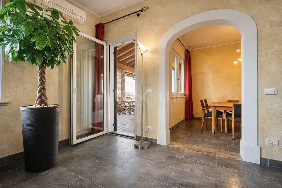 Villa in vendita di 630 mq trattativa riservata (rif. 8/2026)