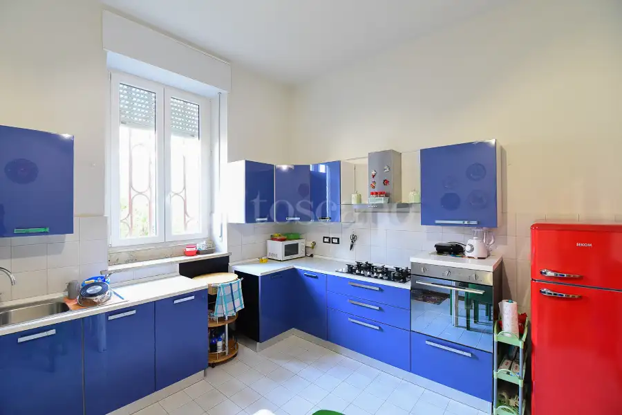 Casa Indipendente in vendita di 400 mq a €260.000 (rif. 9/2026)