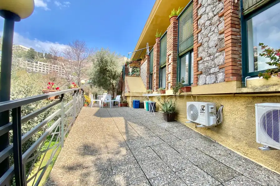 Agriturismo in vendita di 600 mq a €1.750.000 (rif. 13/2026)